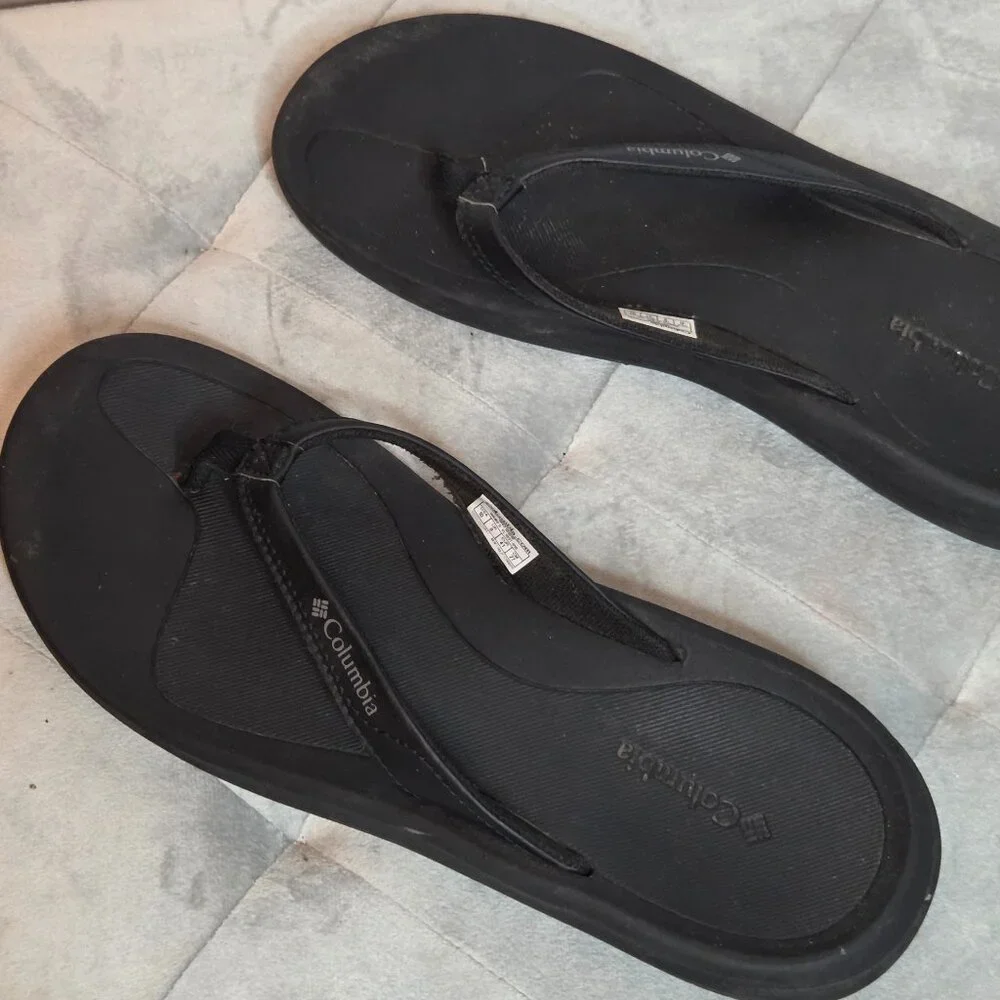 Columbia Black Flip Sandals, Men's Size‎ 8